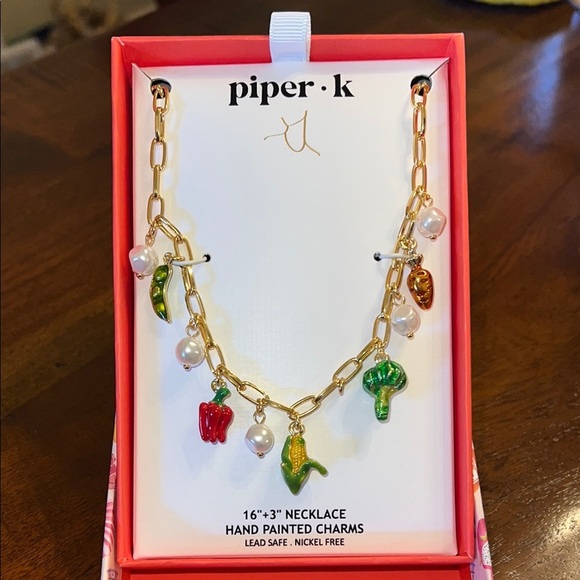 Piper K Viral Vegetable Necklace!! 🌽  🥦 🥕 🫑 🫛 - Picture 1 of 6